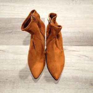 Express size 7 heeled Stocking Boot